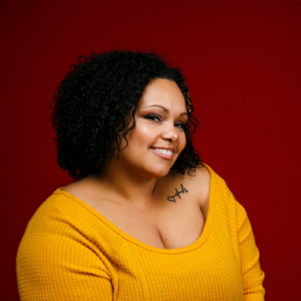 Meet your Posher, Sarina Curvy Kay